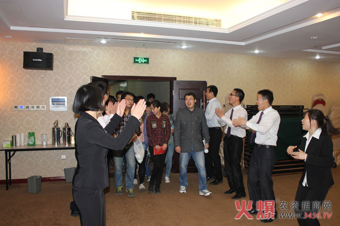 學(xué)員進(jìn)場